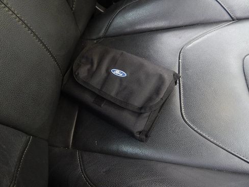 Used 2015 Ford Focus SE w/ Equipment Group 201A image 21