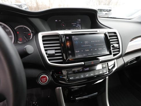 Used 2016 Honda Accord EX-L image 19