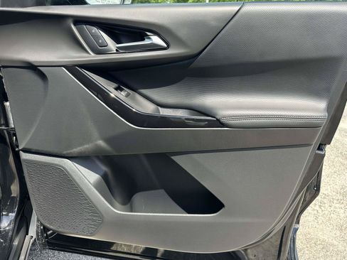 Used 2026 Chevrolet Equinox LT w/ Safety and Technology Package FWD image 21