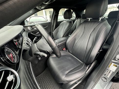 Used 2019 Mercedes-Benz E 300 image 34