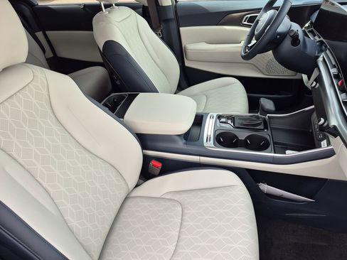 New 2026 Kia Carnival SX FWD image 15