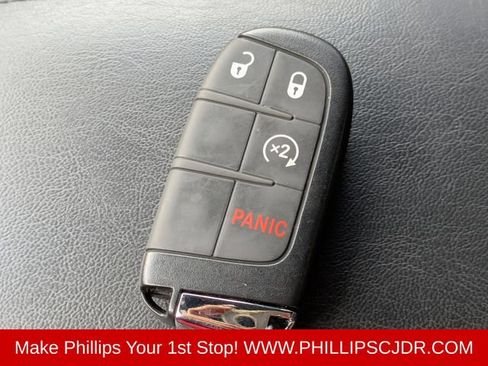 Used 2025 Jeep Compass Limited AWD/4WD image 26
