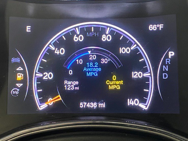 Used 2021 Jeep Grand Cherokee Laredo AWD/4WD image 25