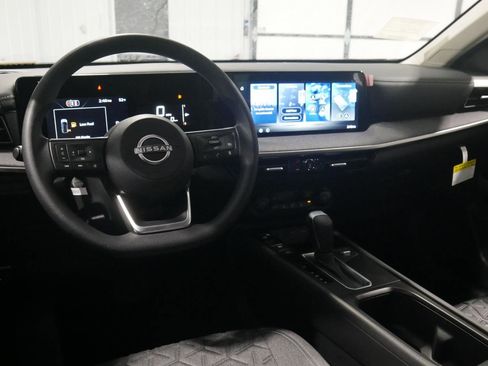 New 2026 Nissan Kicks SV image 13