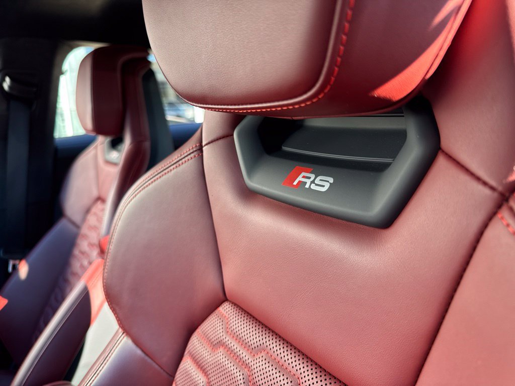 Used 2024 Audi RS e-tron GT w/ Carbon Performance Package AWD/4WD image 23