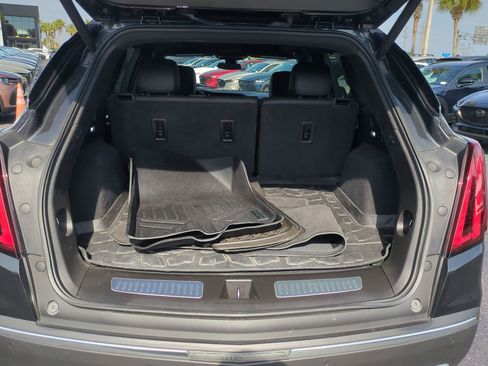 Used 2020 Cadillac XT5 Premium Luxury image 12