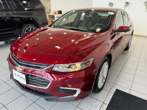Used 2018 Chevrolet Malibu LT image 29