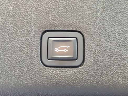 Used 2019 Chevrolet Traverse High Country AWD/4WD image 47