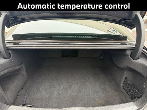 Used 2022 Volvo S90 B6 Momentum image 6