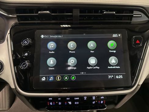 Used 2023 Chevrolet Bolt EUV Premier w/ Sun & Sound Package FWD image 14