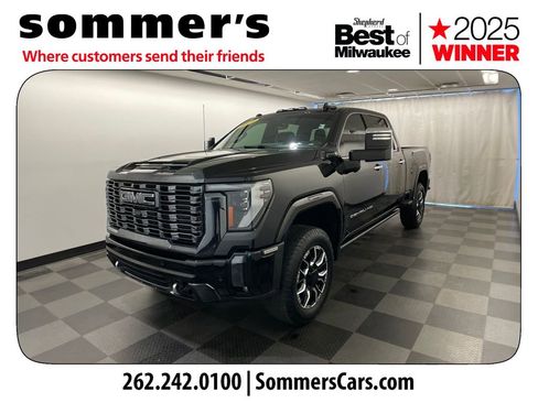 Used 2024 GMC Sierra 2500 Denali Ultimate image 2