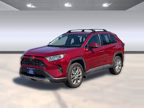 Used 2021 Toyota RAV4 Limited w/ Limited Grade Weather Package AWD/4WD image 1