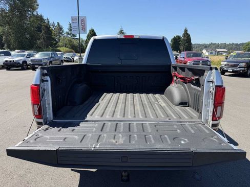 Used 2019 Ford F150 Lariat w/ Equipment Group 502A Luxury AWD/4WD image 20