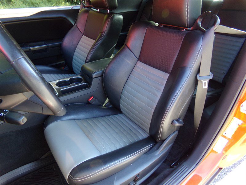 Used 2009 Dodge Challenger R/T RWD image 25