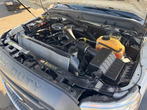 Used 2014 Ford F550 4x4 Regular Cab Super Duty image 22