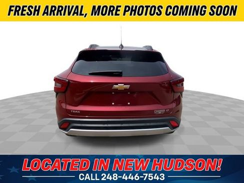 Used 2024 Chevrolet Trax LT w/ Driver Confidence Package FWD image 9
