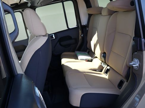 New 2026 Jeep Gladiator Willys AWD/4WD image 24