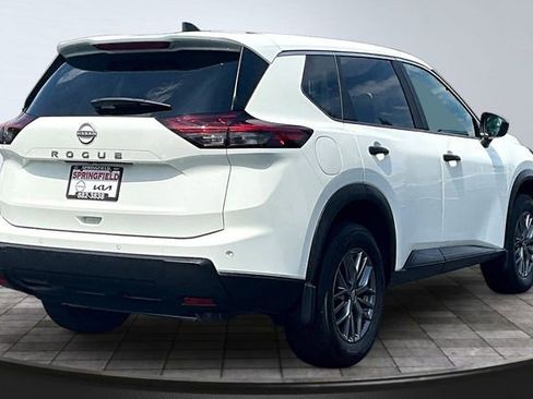 Used 2025 Nissan Rogue S FWD image 6