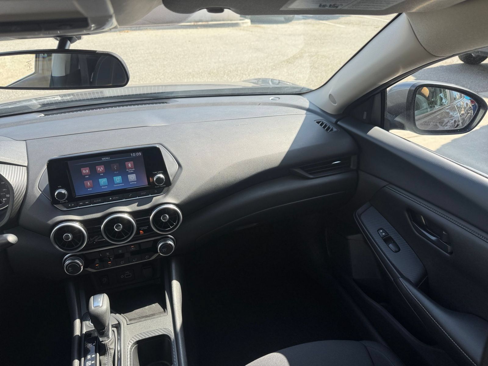 Used 2025 Nissan Sentra S FWD image 32