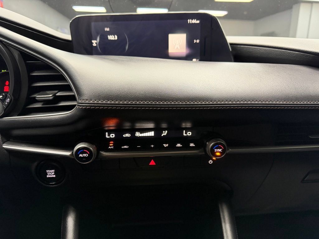 Used 2025 MAZDA MAZDA3 s Sport FWD image 24