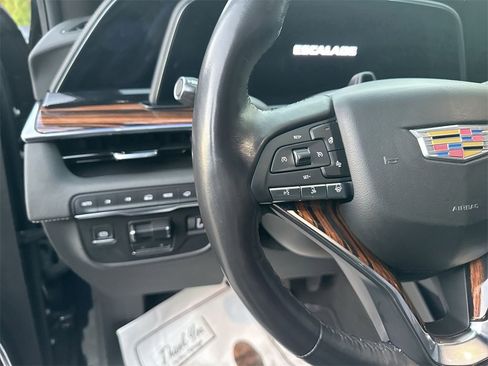 Used 2024 Cadillac Escalade ESV Premium Luxury w/ Performance Package image 17
