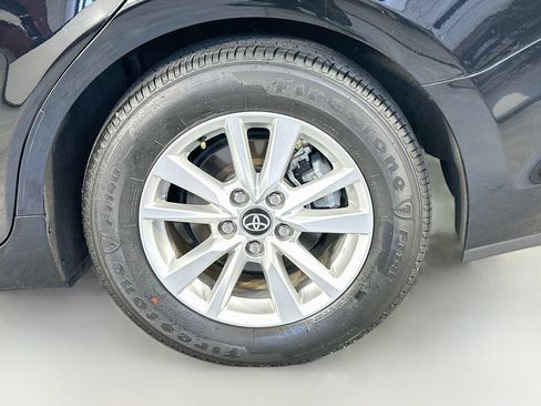 Used 2025 Toyota Camry LE FWD image 33