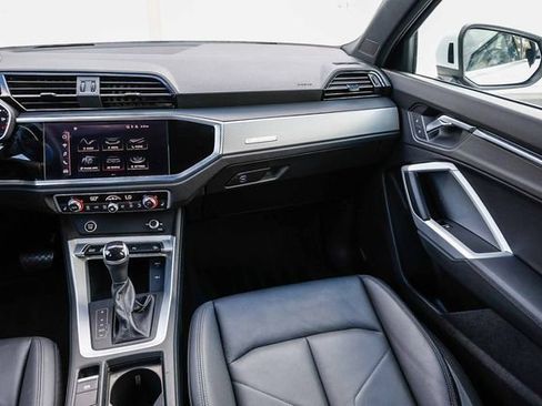 Used 2022 Audi Q3 2.0T Premium image 15