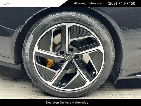 Used 2023 Audi RS e-tron GT w/ Carbon Performance Package image 37