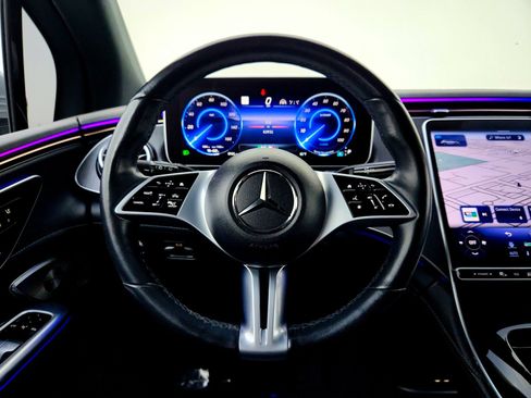 Used 2023 Mercedes-Benz EQE 350+ 4MATIC SUV w/ Exclusive Trim Package image 17