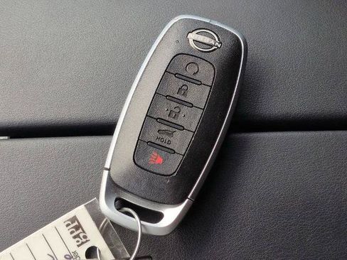 Certified 2026 Nissan Rogue SV FWD image 27