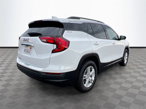 Used 2020 GMC Terrain SLE w/ Driver Convenience Package image 7
