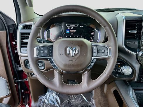 Used 2025 RAM 1500 Laramie w/ Advanced Safety Group II AWD/4WD image 11