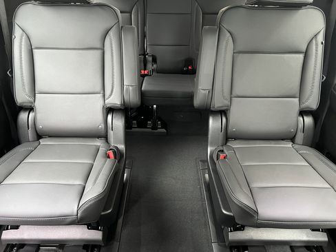 New 2026 GMC Yukon XL Denali w/ Denali Reserve Package image 17