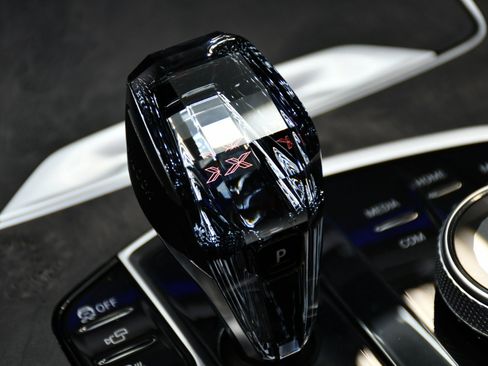 Used 2022 BMW X7 M50i w/ Executive Package image 35