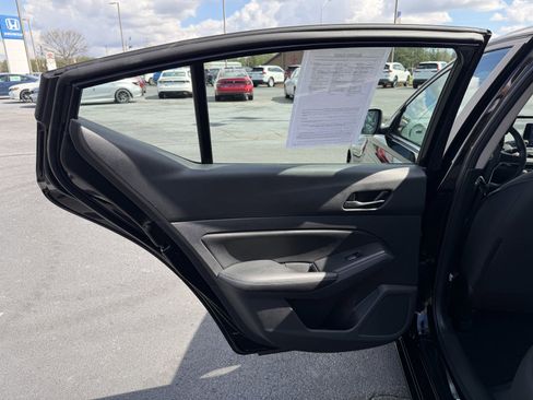 Used 2025 Nissan Altima 2.5 SV image 10