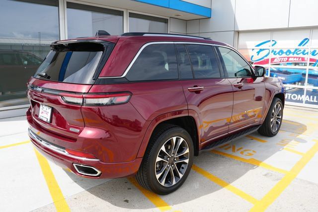 Used 2023 Jeep Grand Cherokee Overland w/ Adv Protech Group III AWD/4WD image 34