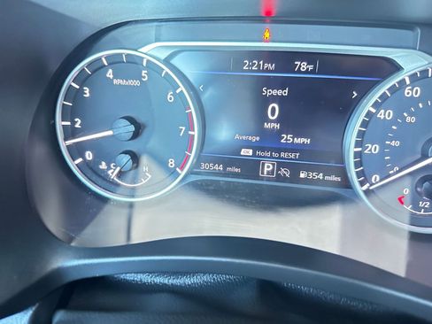 Used 2024 Nissan Sentra SV image 40