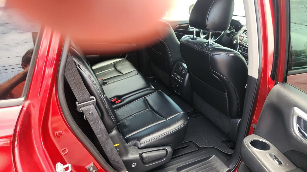 Used 2016 Nissan Pathfinder Platinum FWD image 18