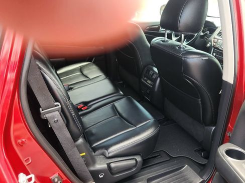 Used 2016 Nissan Pathfinder Platinum FWD image 18