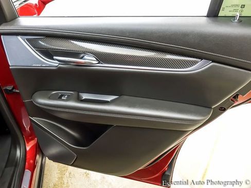 Certified 2024 Cadillac XT6 Sport image 25