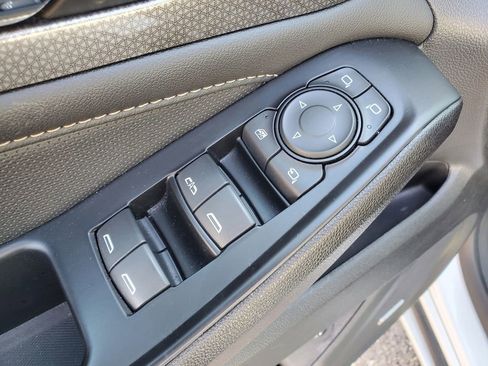 Used 2023 Chevrolet Traverse Premier w/ LPO, Floor Liner Package AWD/4WD image 10