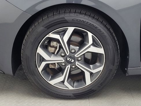 Used 2019 Kia Forte LXS image 31