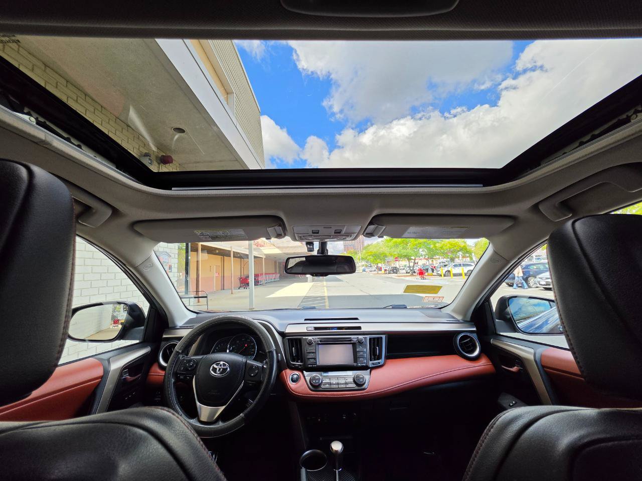 Used 2013 Toyota RAV4 Limited AWD/4WD image 13