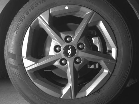 Used 2025 Kia K4 FWD image 13