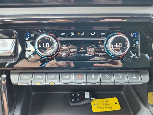 Certified 2023 GMC Sierra 1500 AT4X AWD/4WD image 21