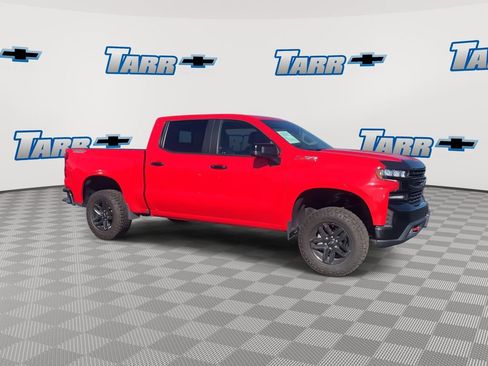Used 2021 Chevrolet Silverado 1500 LT Trail Boss w/ Convenience Package II image 3