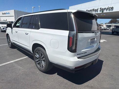 Used 2022 Cadillac Escalade ESV Sport w/ Touring Package AWD/4WD image 6