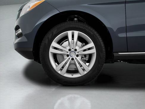Used 2015 Mercedes-Benz ML 350 4MATIC image 52