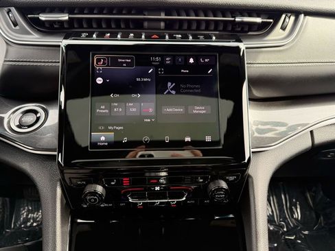 Certified 2023 Jeep Grand Cherokee Altitude image 19