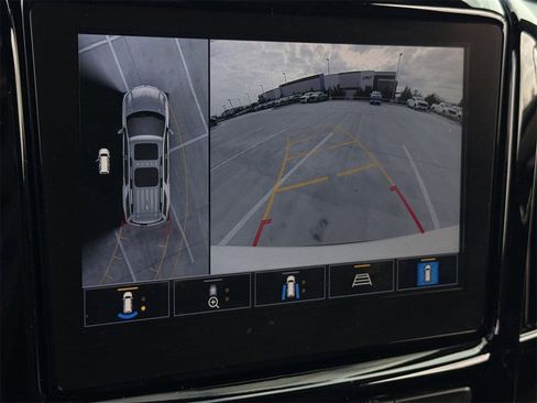 Certified 2023 Chevrolet Traverse RS image 18